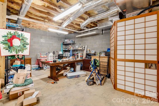 5584 Spring Road, Hendersonville, NC 28739