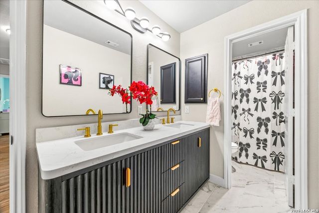 10610 Axis Xing, San Antonio, TX 78245