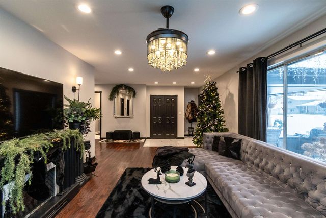 16165 Andover Drive, Clinton Township, MI 48035