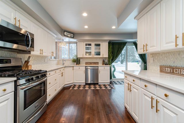 16165 Andover Drive, Clinton Township, MI 48035