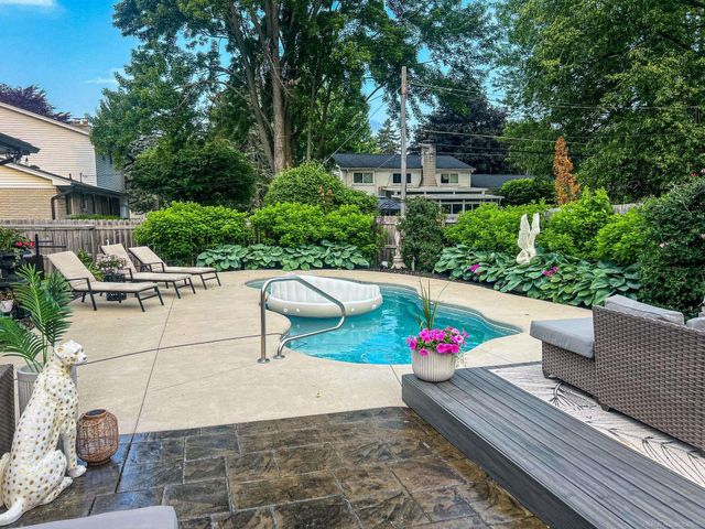 16165 Andover Drive, Clinton Township, MI 48035