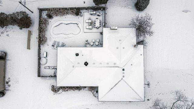 16165 Andover Drive, Clinton Township, MI 48035