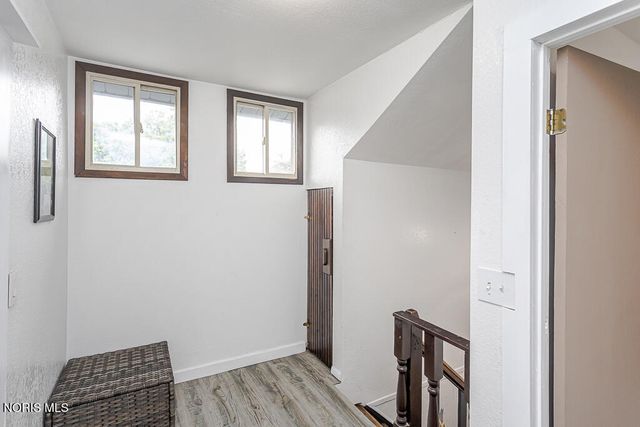 5914 Lakeside Avenue, Toledo, OH 43611