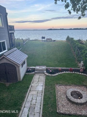 5914 Lakeside Avenue, Toledo, OH 43611