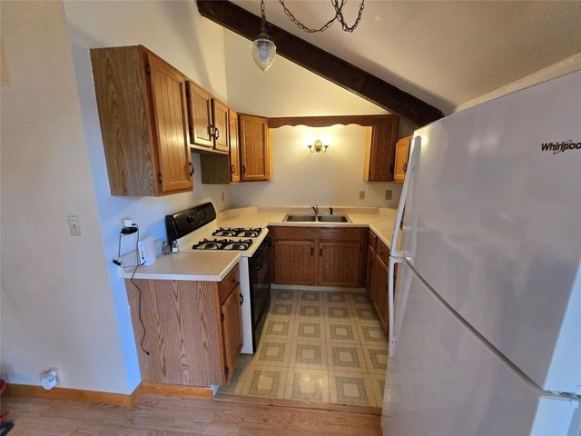 204 STONEHAVEN Drive, Edinboro, PA 16412