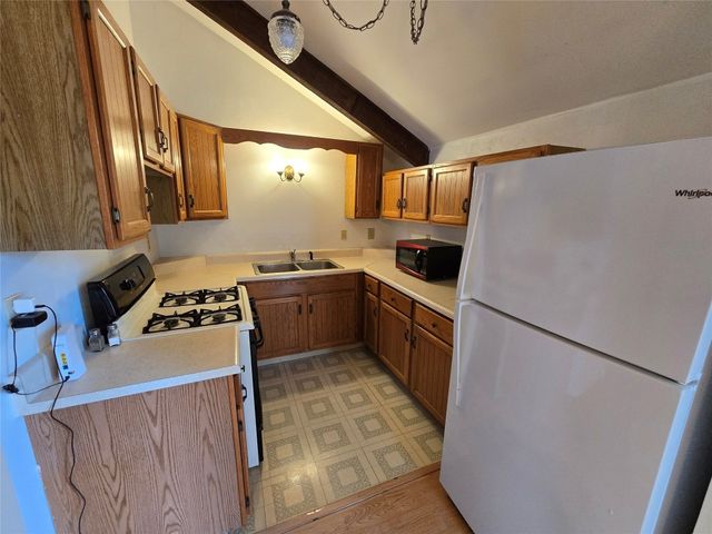 204 STONEHAVEN Drive, Edinboro, PA 16412