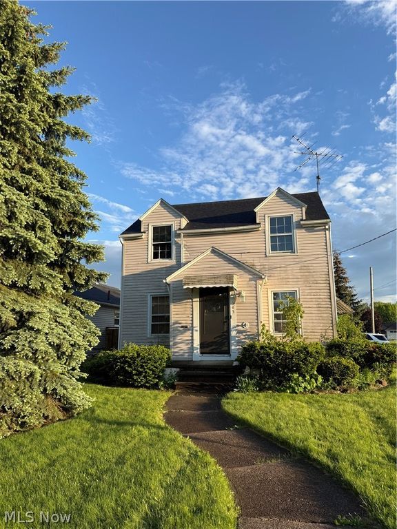 943 W 29th Street, Lorain, OH 44052