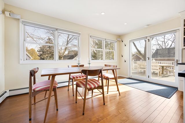 206 Water Street, East Dundee, IL 60118