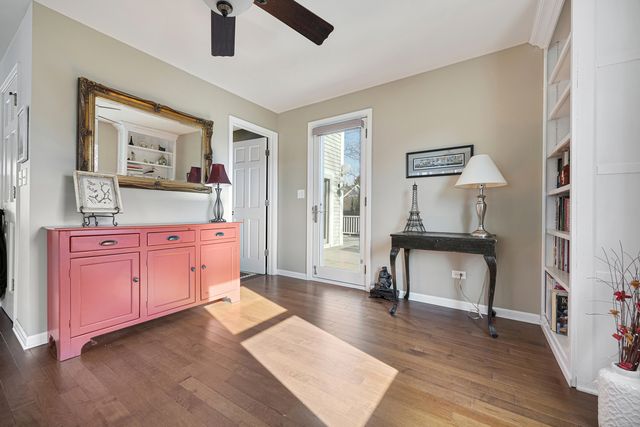 206 Water Street, East Dundee, IL 60118