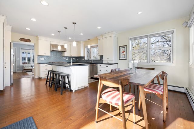 206 Water Street, East Dundee, IL 60118