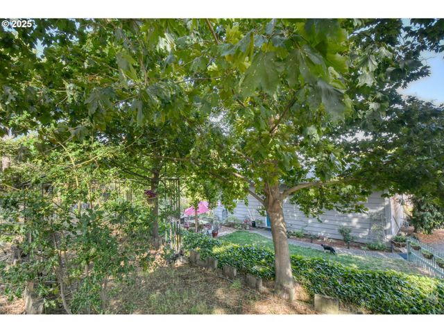 100 W WALLACE St, Weston, OR 97886