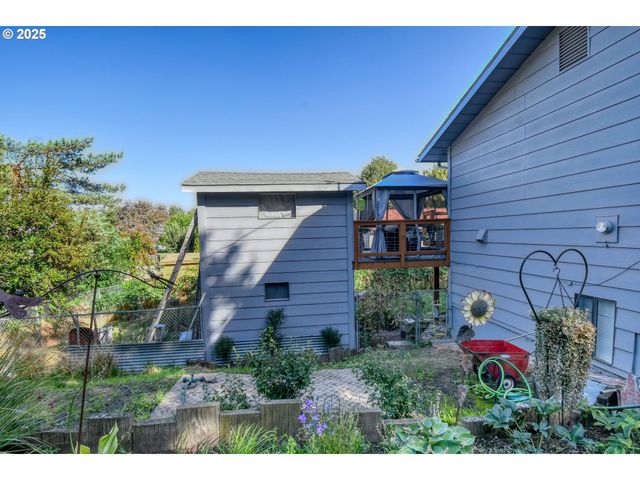 100 W WALLACE St, Weston, OR 97886