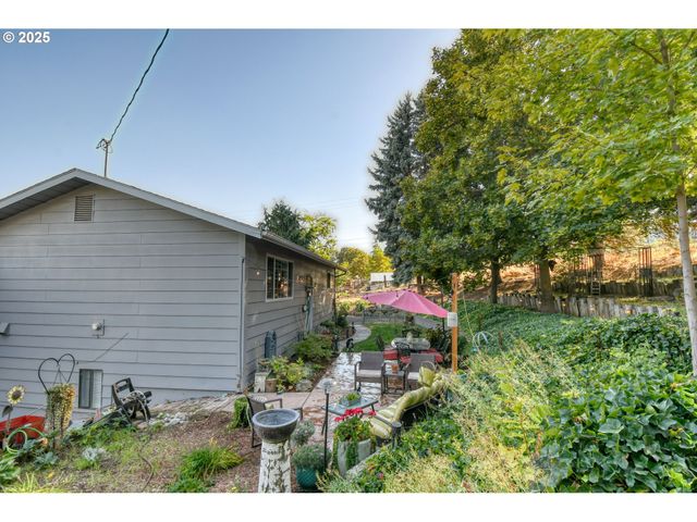 100 W WALLACE St, Weston, OR 97886