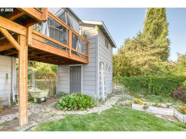 100 W WALLACE St, Weston, OR 97886