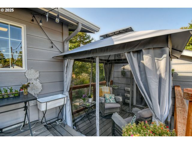 100 W WALLACE St, Weston, OR 97886