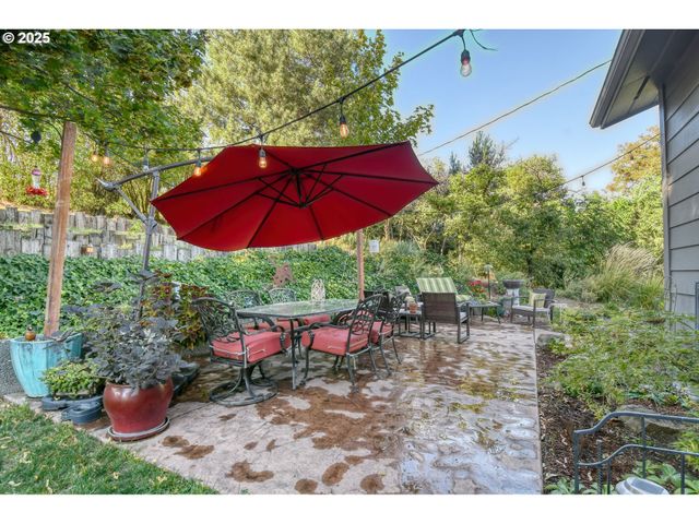 100 W WALLACE St, Weston, OR 97886