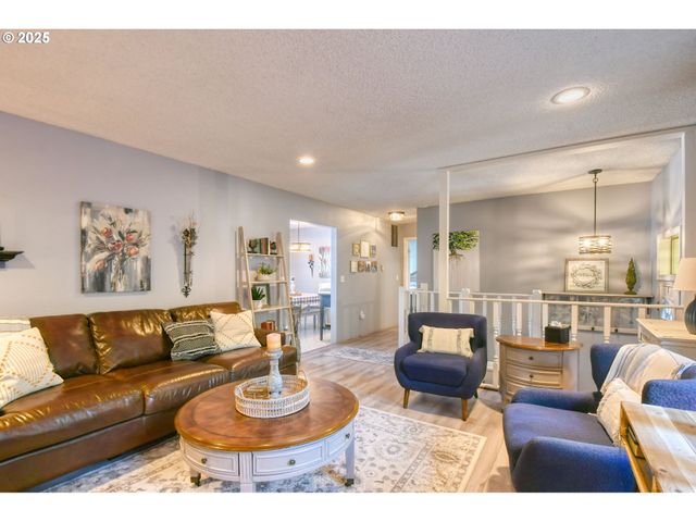 100 W WALLACE St, Weston, OR 97886