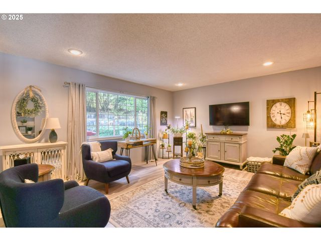 100 W WALLACE St, Weston, OR 97886