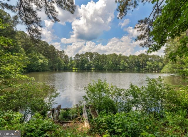 899 Virginia Court SE, Conyers, GA 30094