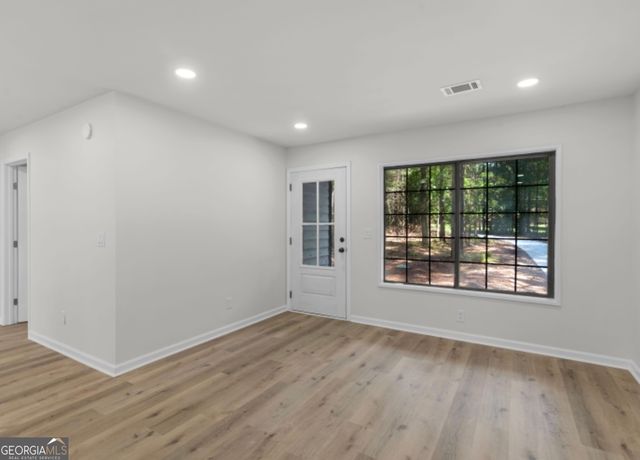 899 Virginia Court SE, Conyers, GA 30094