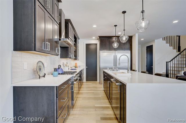 1317 Butternut Avenue, Royal Oak, MI 48073