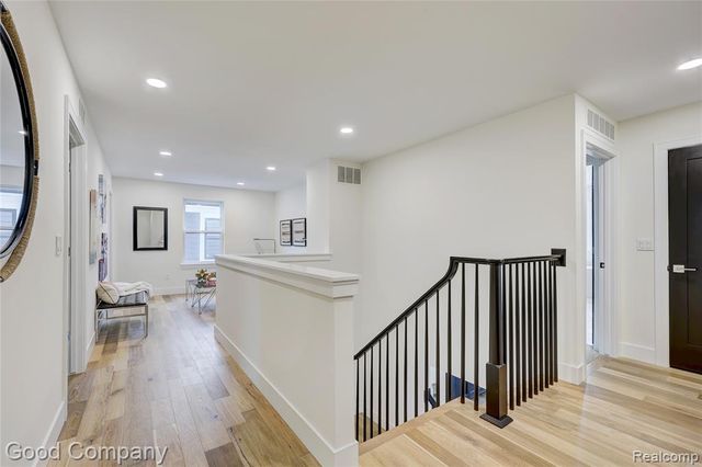 1317 Butternut Avenue, Royal Oak, MI 48073