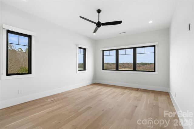 324 Riverside Drive, Mount Holly, NC 28120