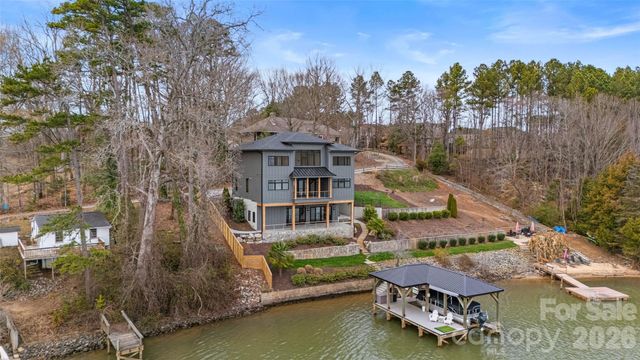 324 Riverside Drive, Mount Holly, NC 28120