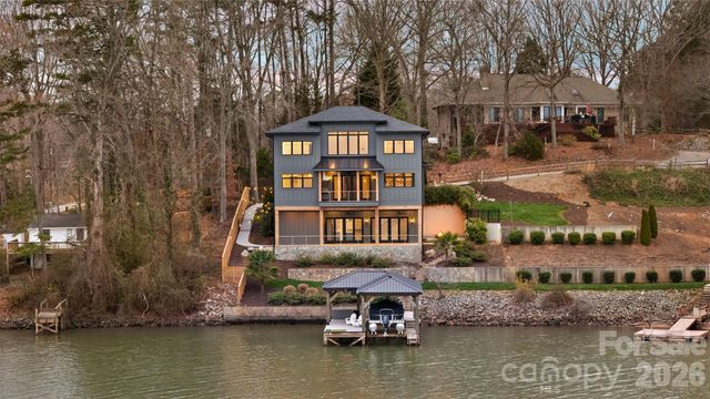 324 Riverside Drive, Mount Holly, NC 28120