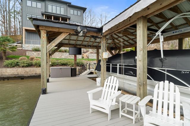 324 Riverside Drive, Mount Holly, NC 28120