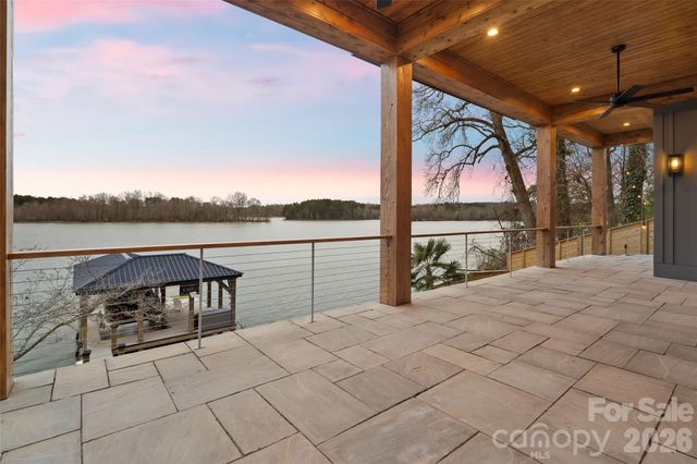 324 Riverside Drive, Mount Holly, NC 28120