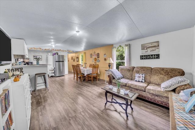 742 Captain Carter Rd, Spencer, TN 38585