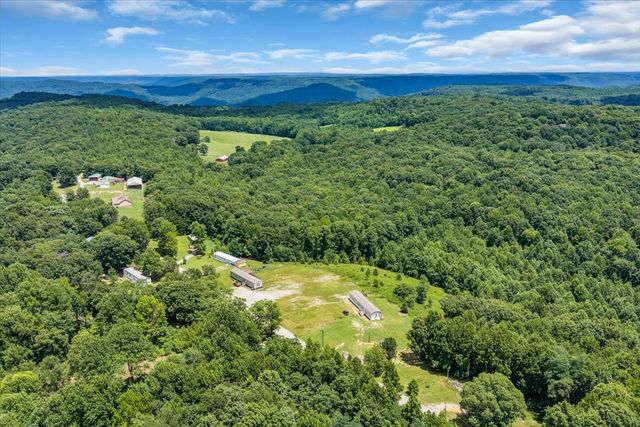 742 Captain Carter Rd, Spencer, TN 38585
