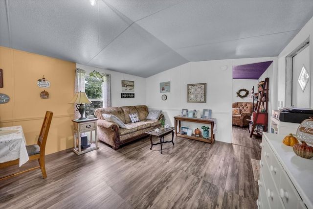 742 Captain Carter Rd, Spencer, TN 38585