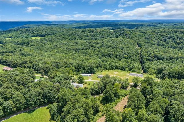 742 Captain Carter Rd, Spencer, TN 38585