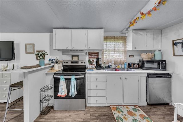 742 Captain Carter Rd, Spencer, TN 38585