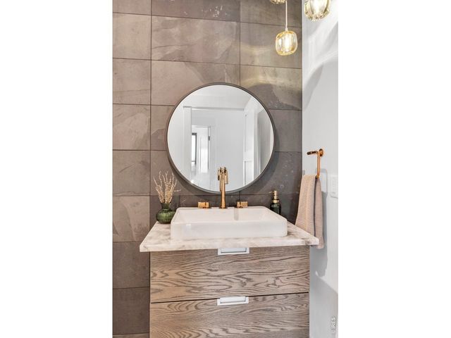 11 Juneau Cir, Nederland, CO 80466