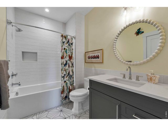 11 Juneau Cir, Nederland, CO 80466