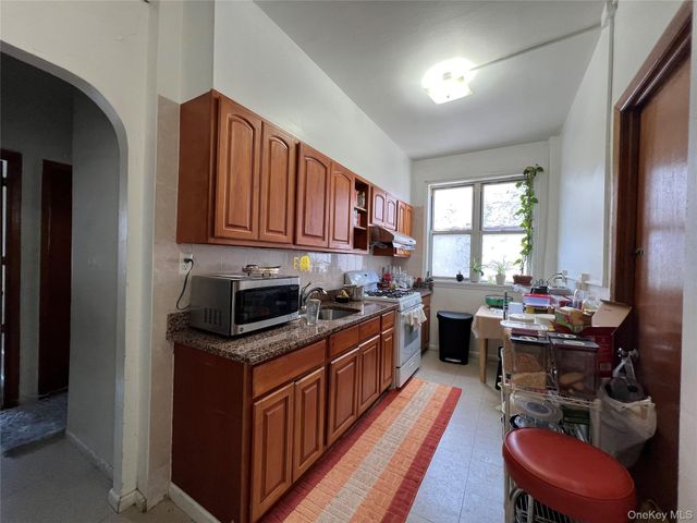 78-12 32ND Avenue, East Elmhurst, NY 11370
