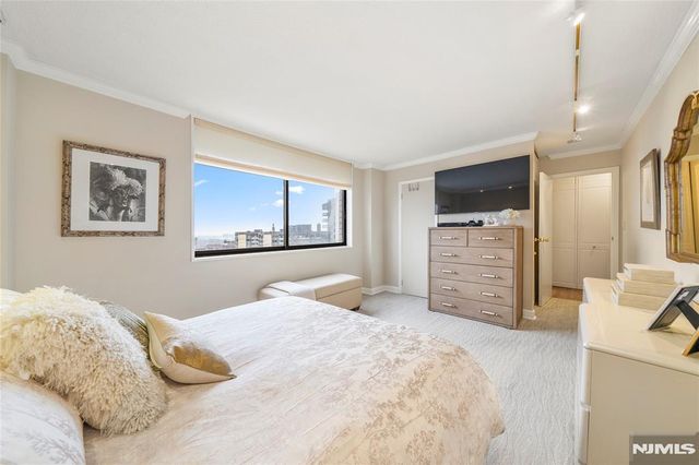 277 Prospect Avenue 14B, Hackensack, NJ 07601