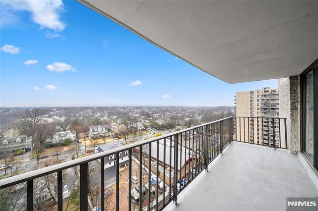 277 Prospect Avenue 14B, Hackensack, NJ 07601