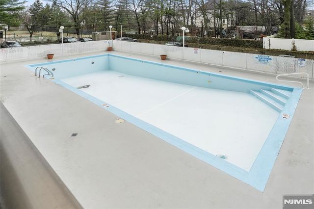 277 Prospect Avenue 14B, Hackensack, NJ 07601