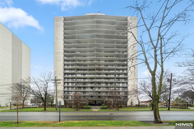 277 Prospect Avenue 14B, Hackensack, NJ 07601
