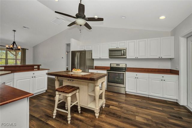 6405 Alan BLVD, Punta Gorda, FL 33982