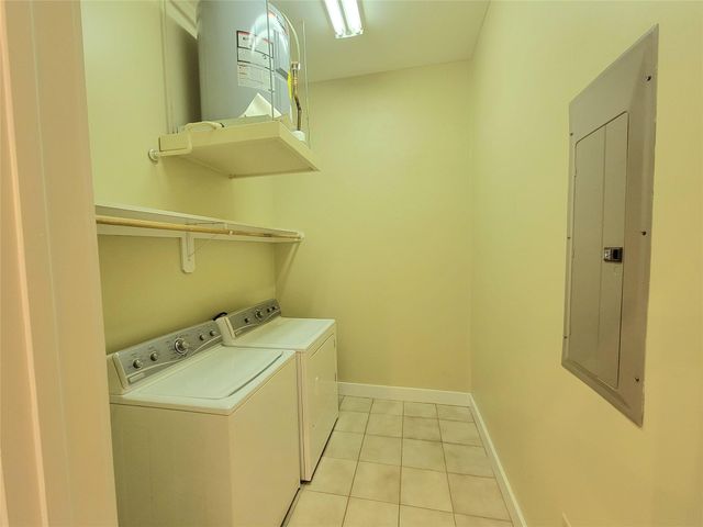 2315 Harborside Drive 205, Galveston, TX 77550