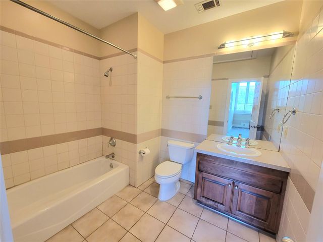 2315 Harborside Drive 205, Galveston, TX 77550
