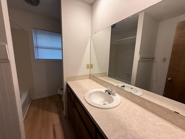 6428 Amber Dr, Odessa, TX 79762