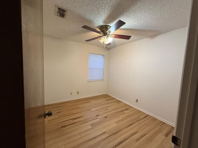 6428 Amber Dr, Odessa, TX 79762