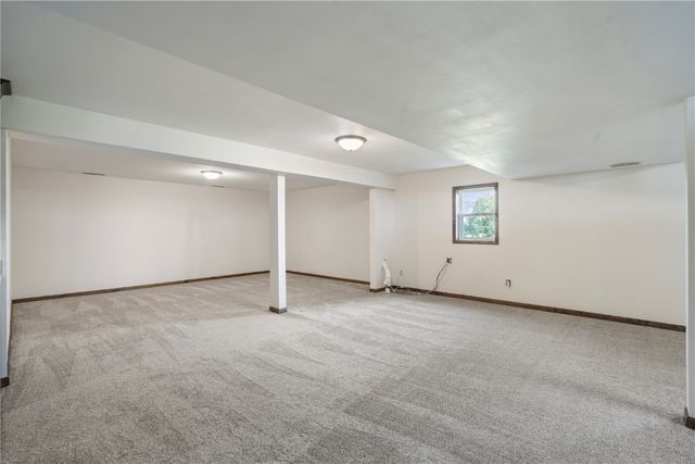 6752 29th Ave, Shellsburg, IA 52332