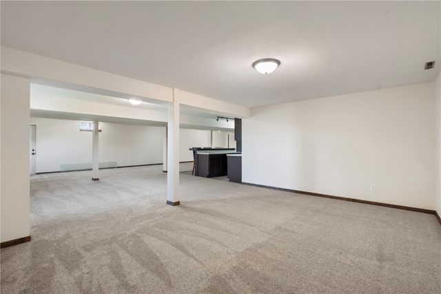 6752 29th Ave, Shellsburg, IA 52332